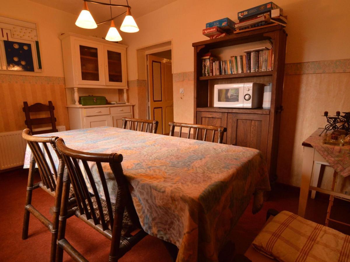 Spacious Holiday Home With Sauna In Celles Sur Plaine Eguisheim Quarto foto